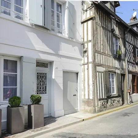 Holiday home La Maison De Colette *